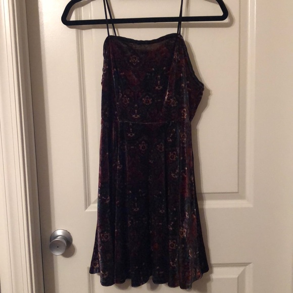 URBAN OUTFITTERS DRESS - Picture 1 of 4